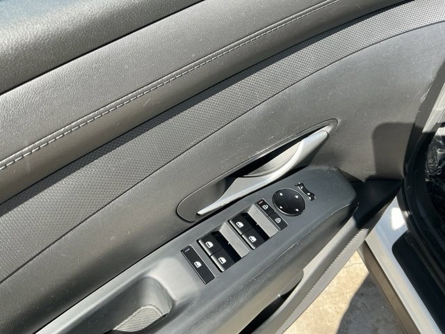 Certified 2025 Hyundai Tucson SEL FWD image 17