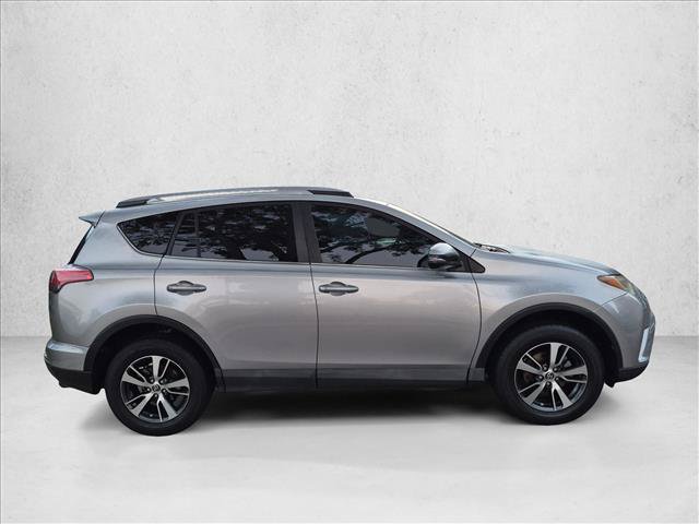 Used 2017 Toyota RAV4 XLE FWD image 4