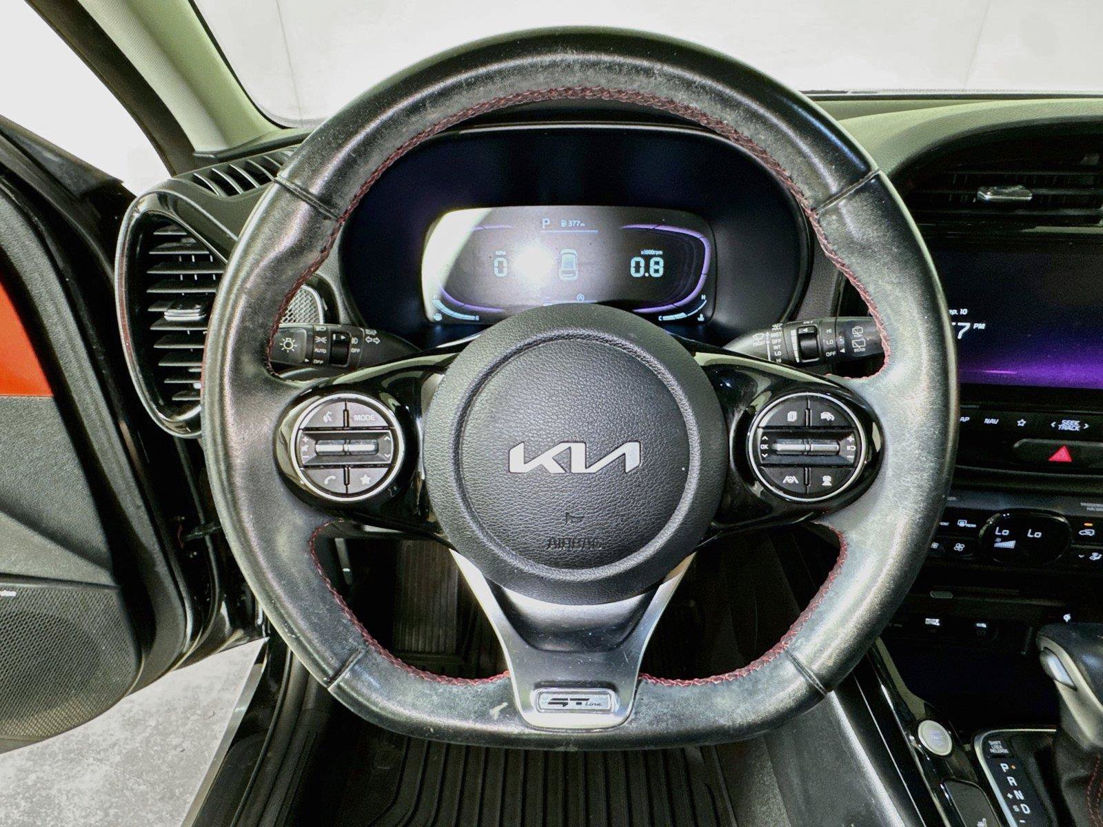 Used 2023 Kia Soul GT-Line w/ GT-Line Technology Package FWD image 9