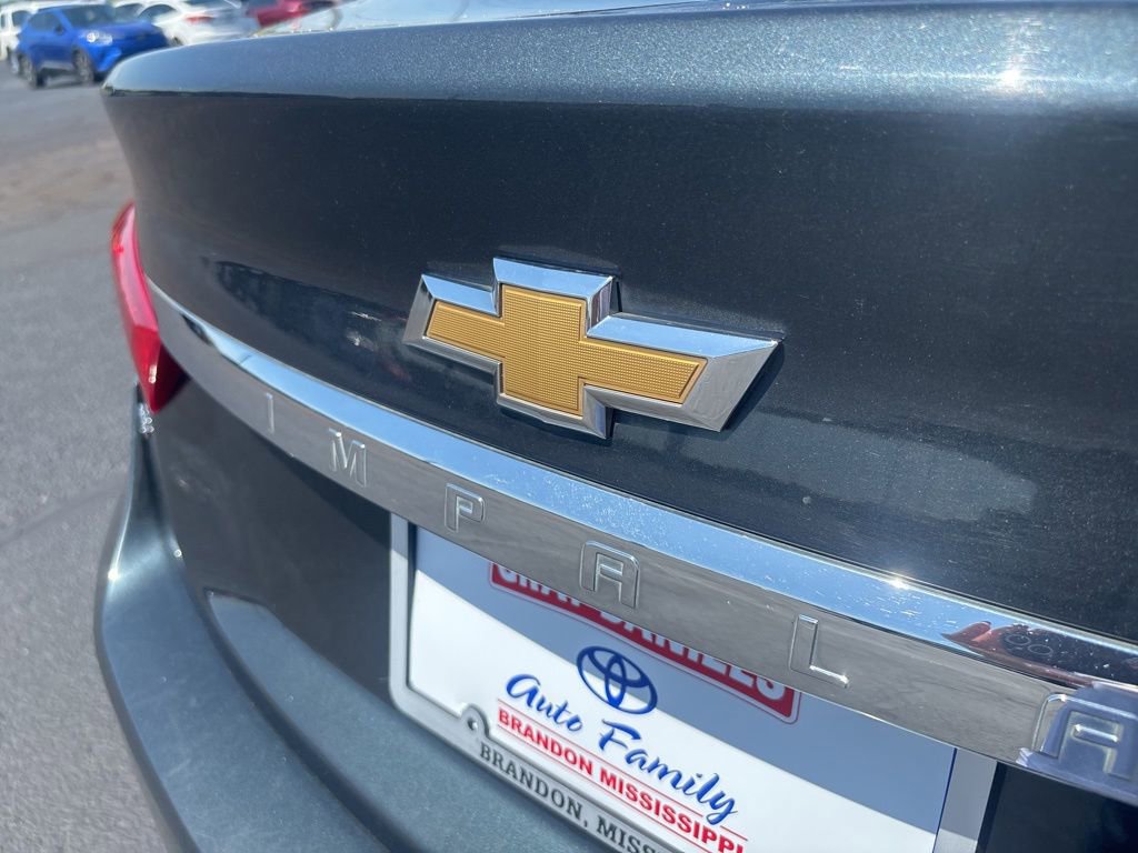 Used 2018 Chevrolet Impala LT FWD image 32