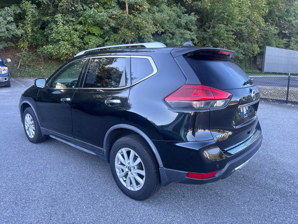 Used 2020 Nissan Rogue SV AWD/4WD image 4