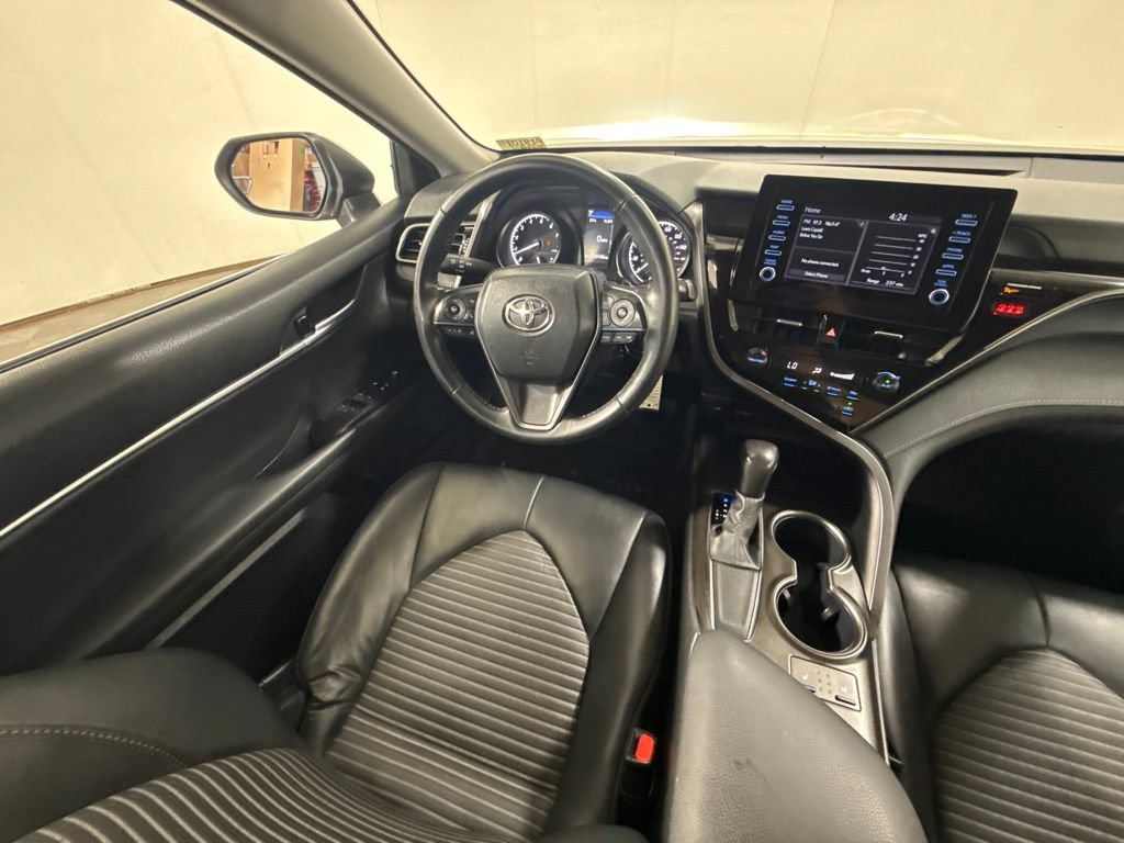 Used 2024 Toyota Camry SE FWD image 17