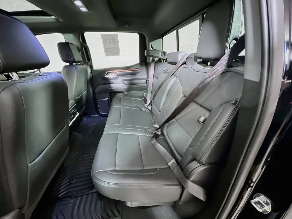 Used 2023 GMC Sierra 1500 Denali w/ Denali Reserve Package AWD/4WD image 23