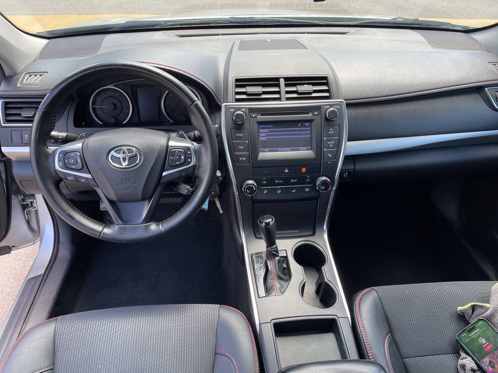 Used 2016 Toyota Camry SE FWD image 15