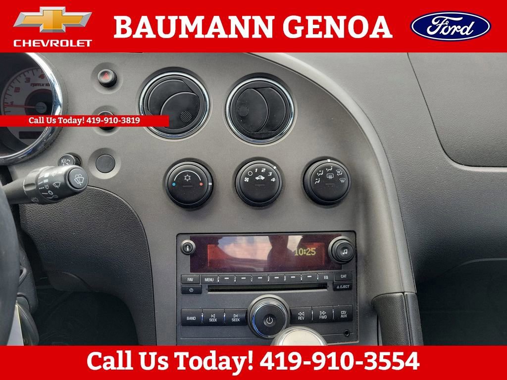Used 2006 Pontiac Solstice Convertible w/ Premium Package RWD image 24