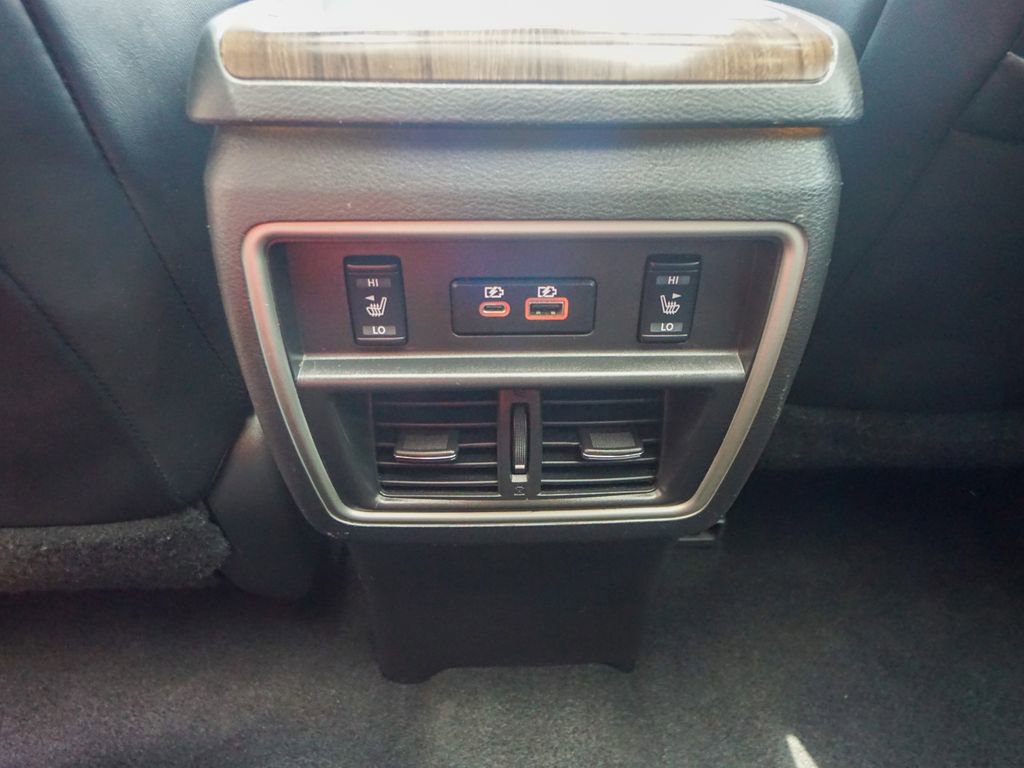 Used 2019 Nissan Murano Platinum w/ Cargo Package image 31