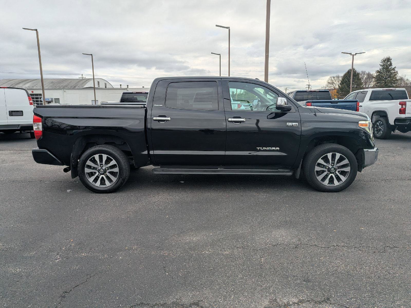 Used 2018 Toyota Tundra Limited image 8