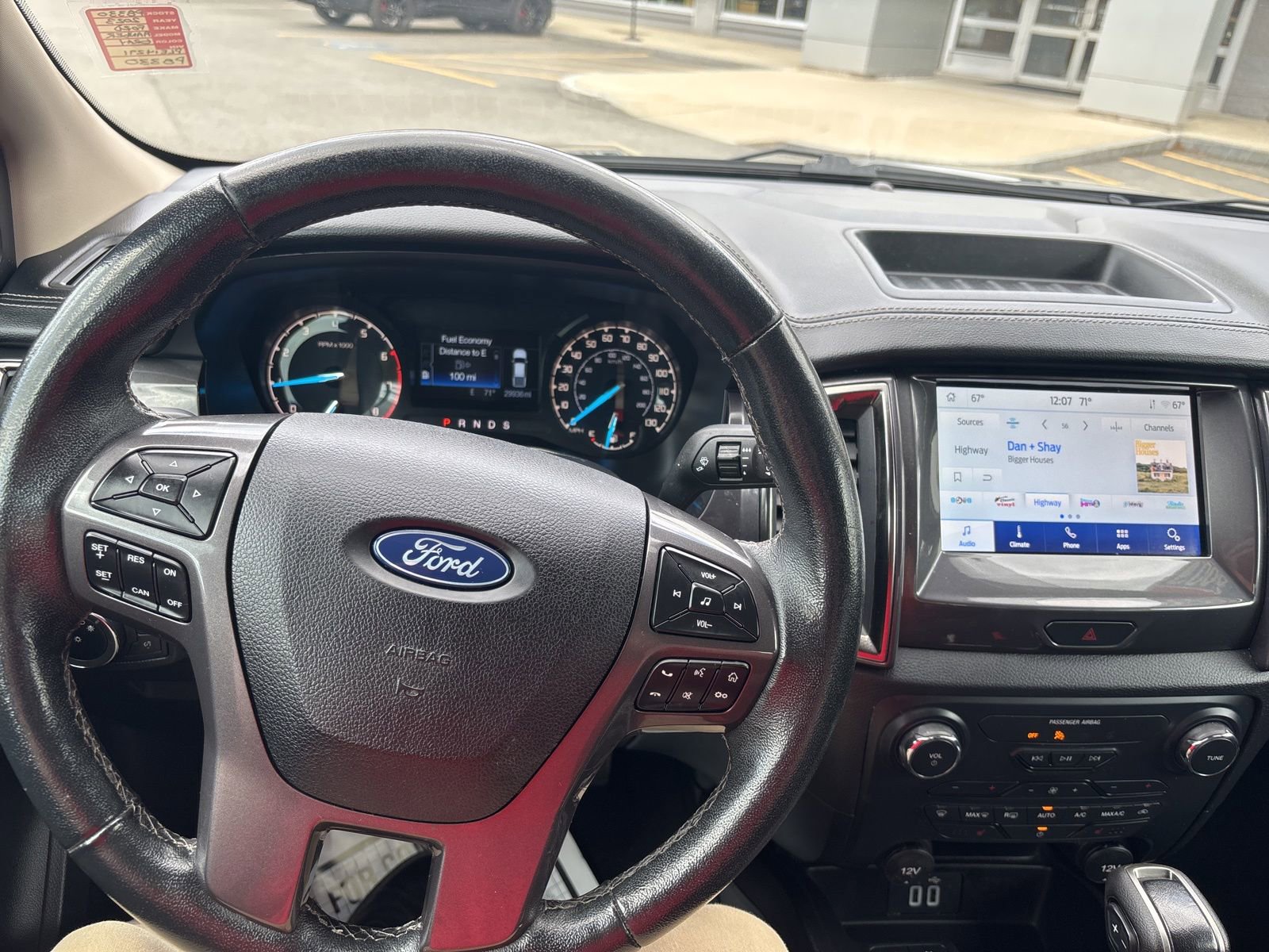 Used 2023 Ford Ranger Lariat w/ FX4 Off-Road Package image 11