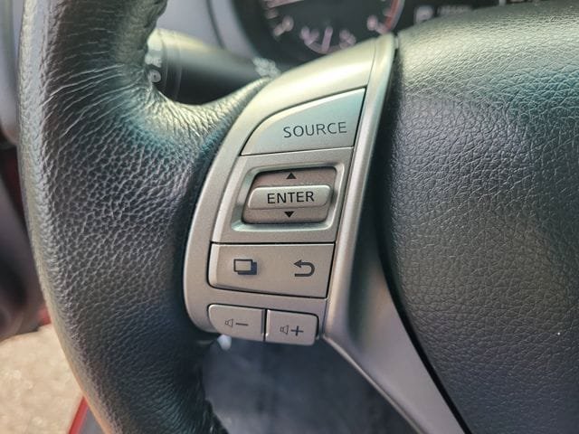 Used 2014 Nissan Altima 2.5 SV FWD image 21