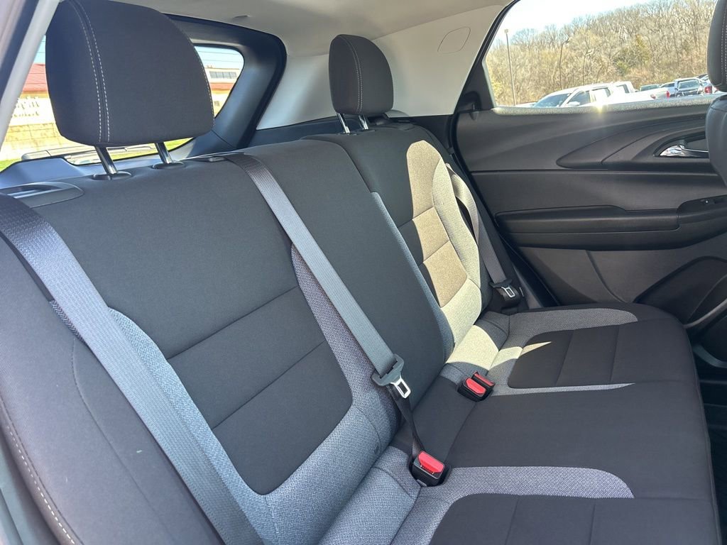 Used 2024 Chevrolet TrailBlazer LT w/ LT Cold Weather Package image 38