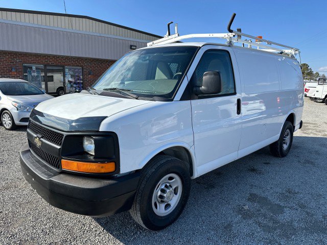 Used 2012 Chevrolet Express 2500 image 2
