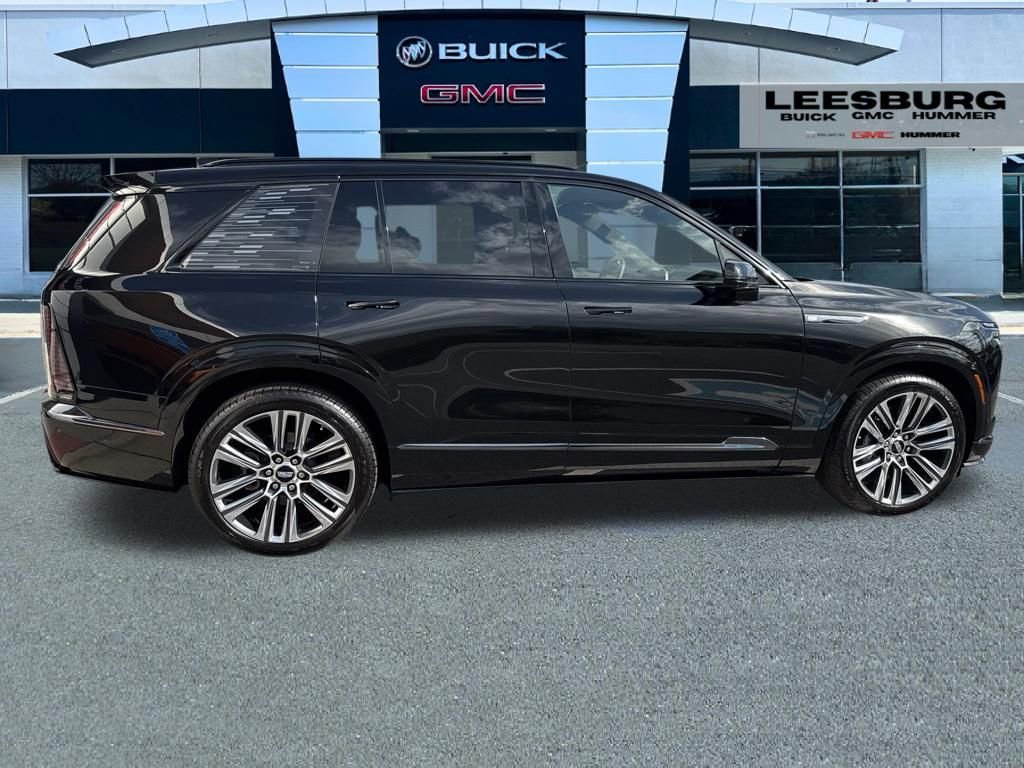 Used 2026 Cadillac Vistiq Platinum w/ LPO, Floor Liner Package AWD/4WD image 8