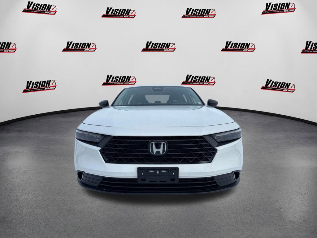 Used 2025 Honda Accord SE image 2