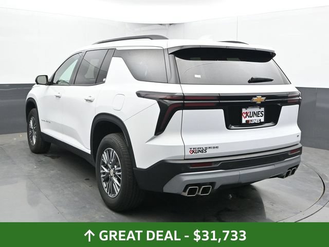 Used 2024 Chevrolet Traverse LT FWD image 11