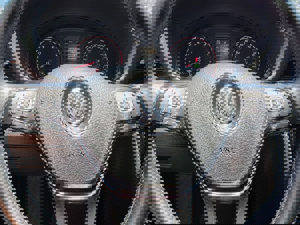 Used 2020 Volkswagen Passat 2.0T R-Line image 36