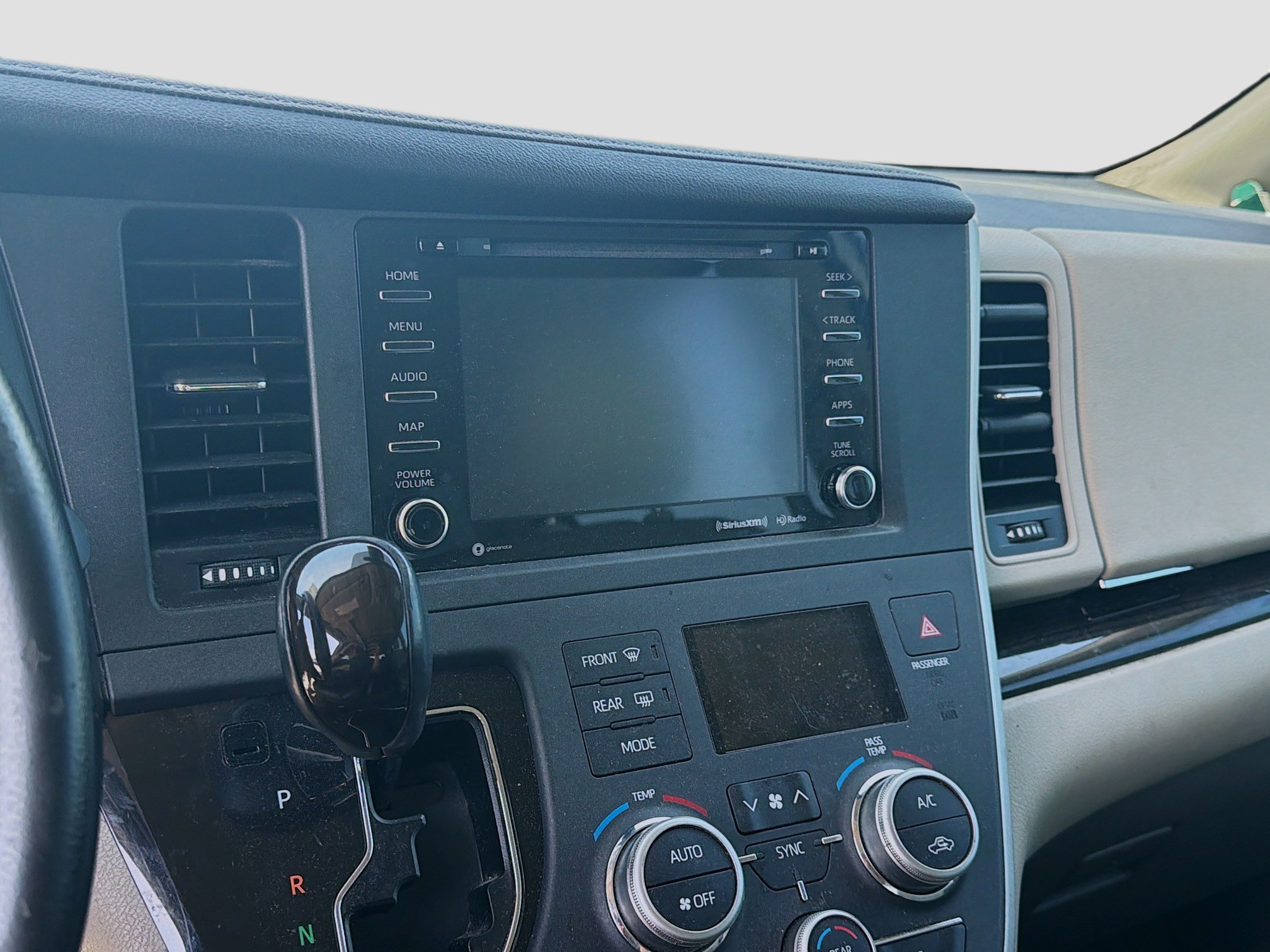 Used 2020 Toyota Sienna XLE Premium image 12