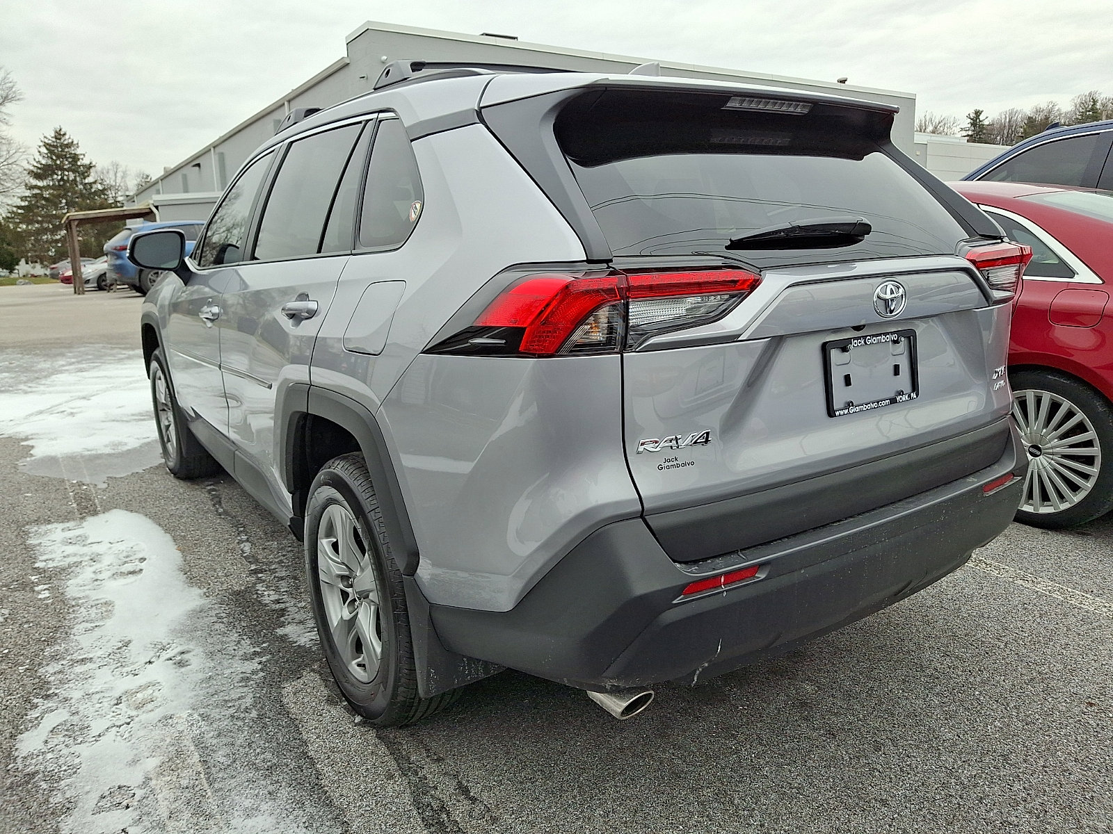 Used 2025 Toyota RAV4 XLE image 6