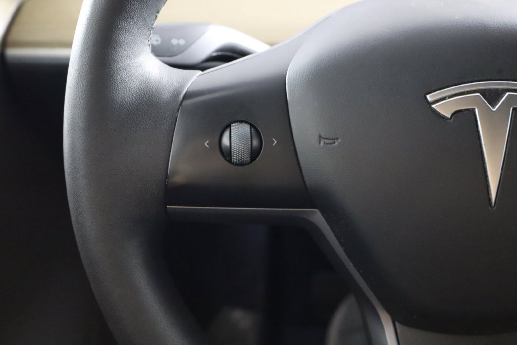 Used 2023 Tesla Model Y Long Range AWD/4WD image 8