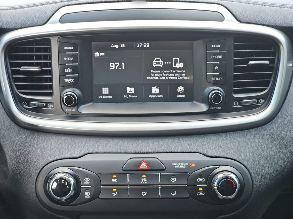 Used 2020 Kia Sorento FWD V6 image 18