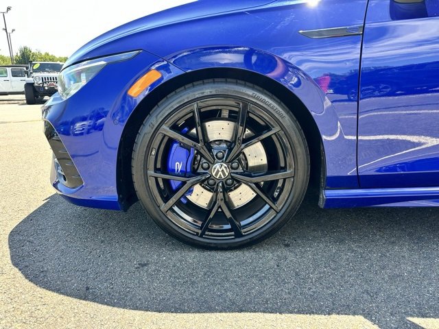 Used 2023 Volkswagen Golf 20th Anniversary Edition image 32