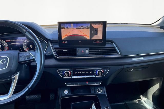 Used 2022 Audi Q5 2.0T Premium Plus w/ Premium Plus Package AWD/4WD image 6