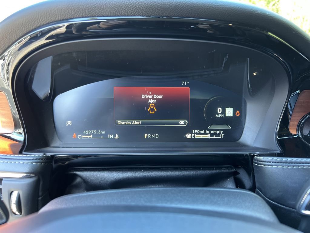 Used 2021 Lincoln Corsair Reserve w/ Equipment Group 201A image 23