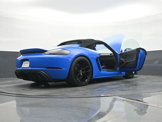 Certified 2023 Porsche 718 Boxster Spyder RWD image 22
