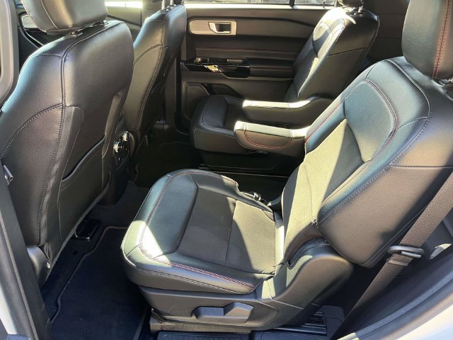 Used 2022 Ford Explorer ST-Line w/ Class IV Trailer Tow Package RWD image 12
