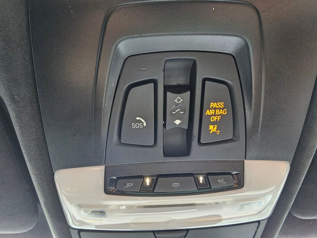 Used 2017 BMW X6 xDrive50i image 32