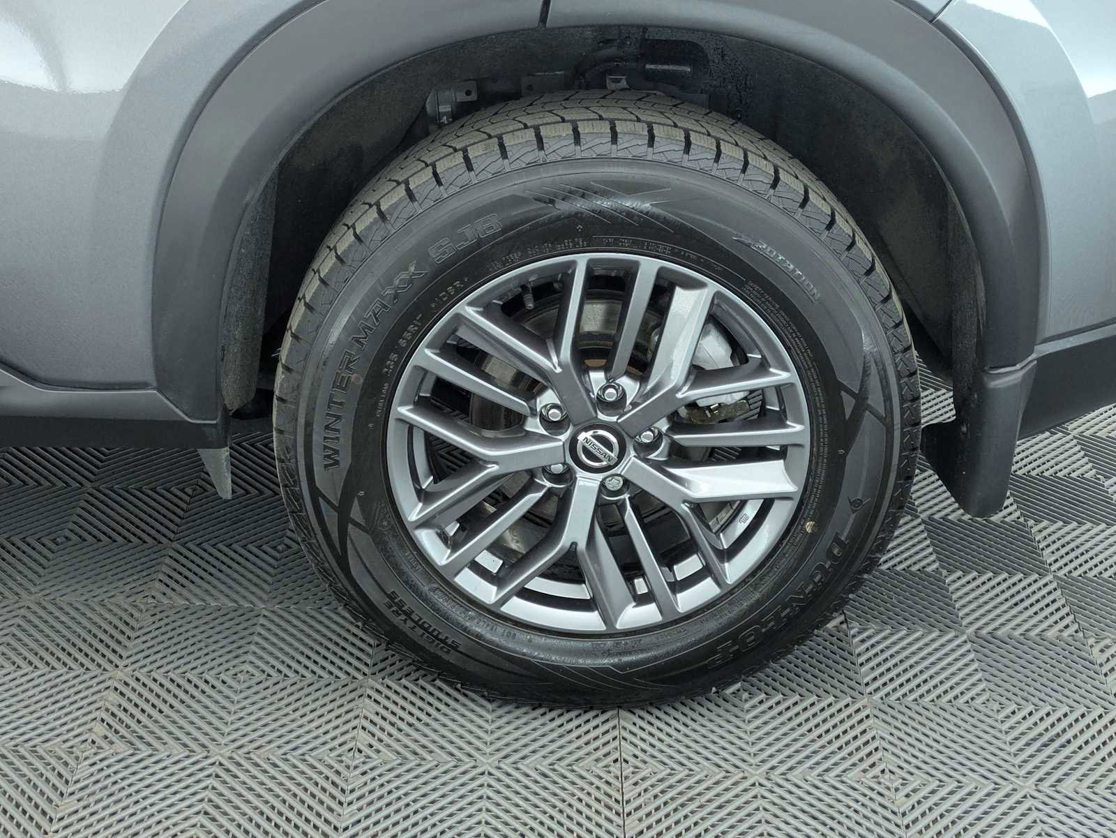 Used 2021 Nissan Rogue S AWD/4WD image 13