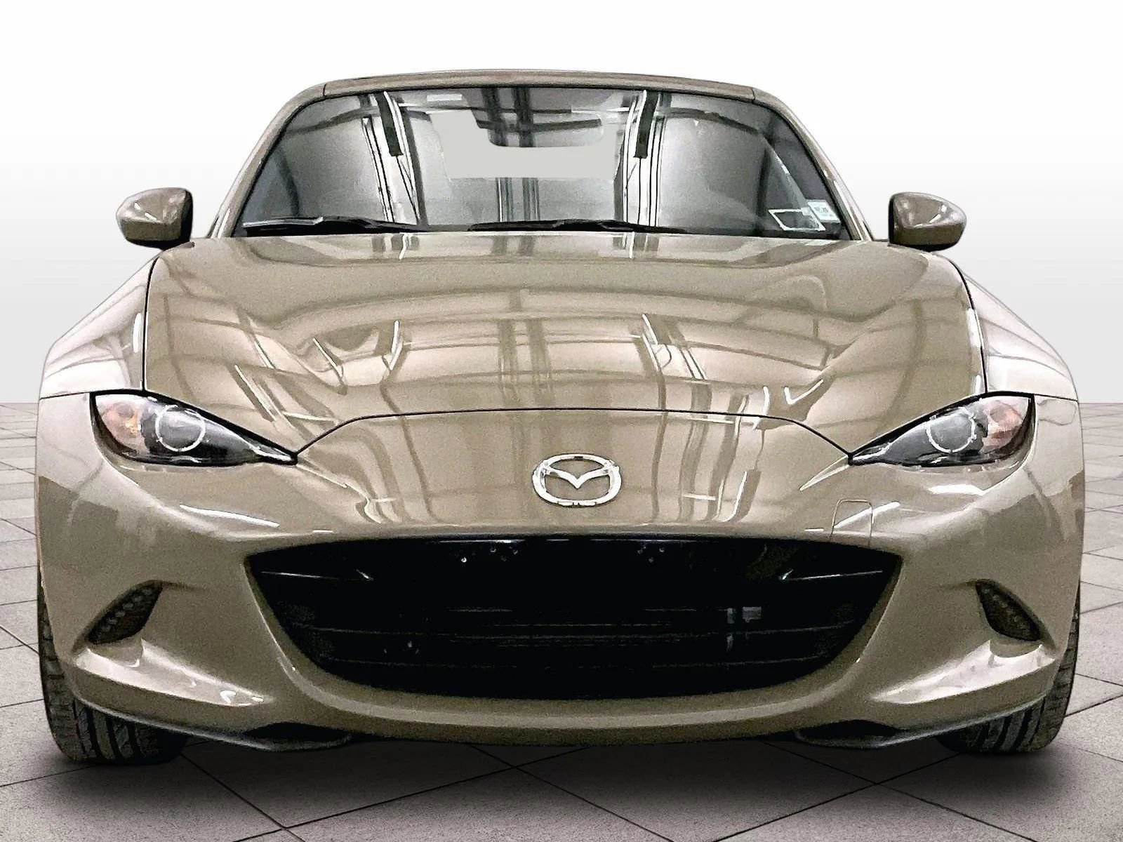 Used 2023 MAZDA MX-5 Miata Grand Touring w/ Weather Package RWD image 3