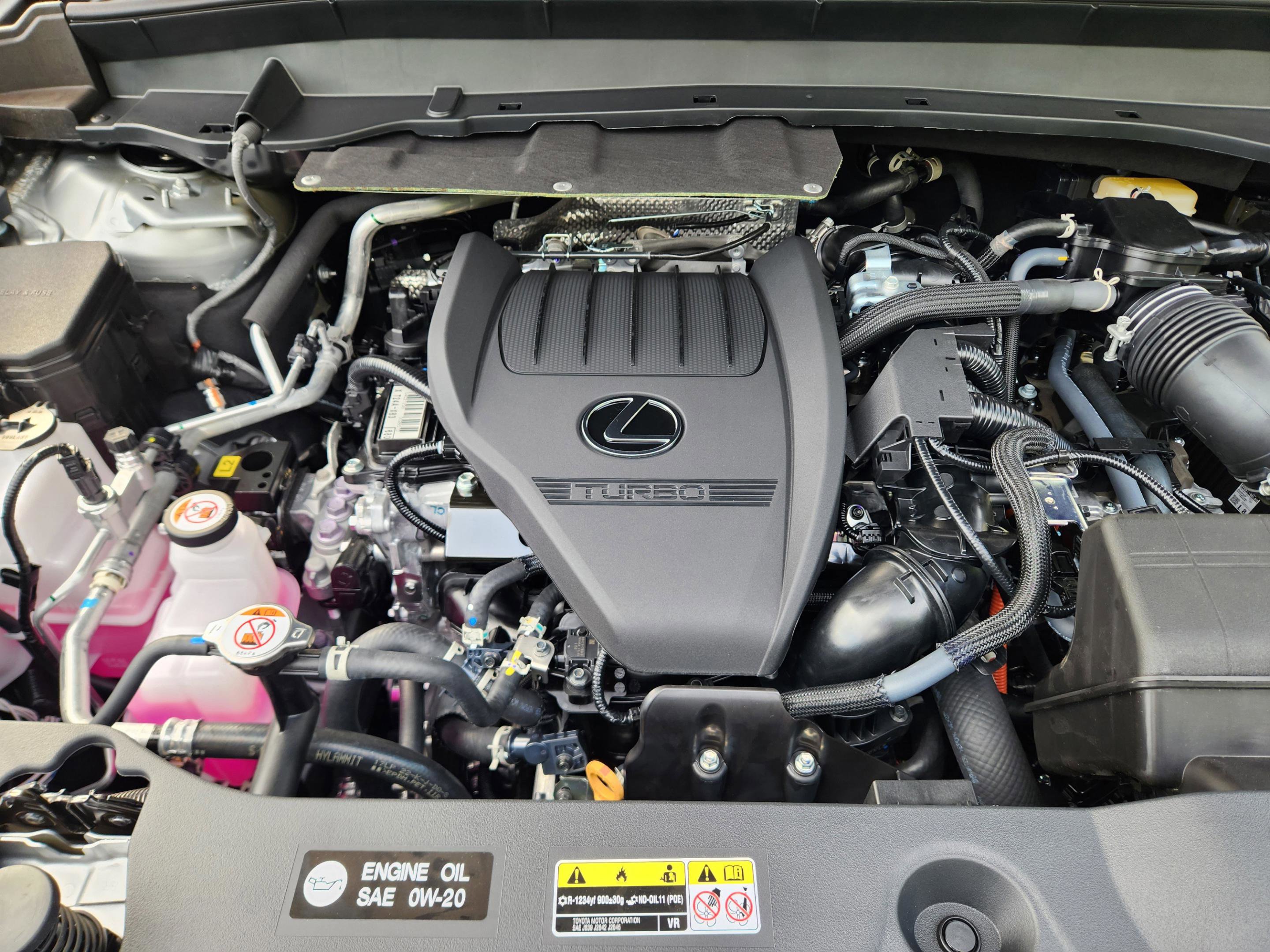 New 2026 Lexus TX 500h AWD image 19
