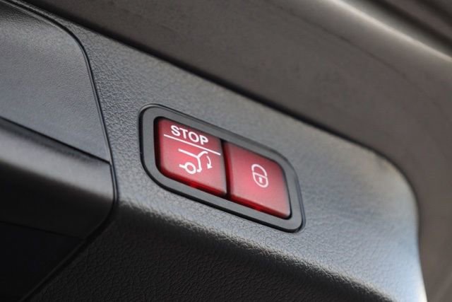 Used 2024 Mercedes-Benz GLB 250 4MATIC image 34