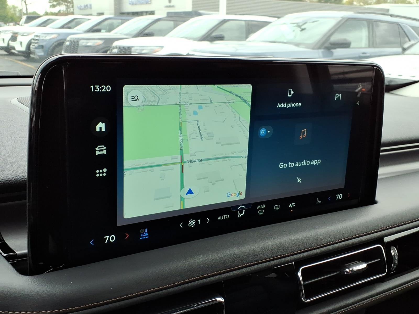 New 2026 Lincoln Aviator AWD w/ Jet Appearance Package image 13