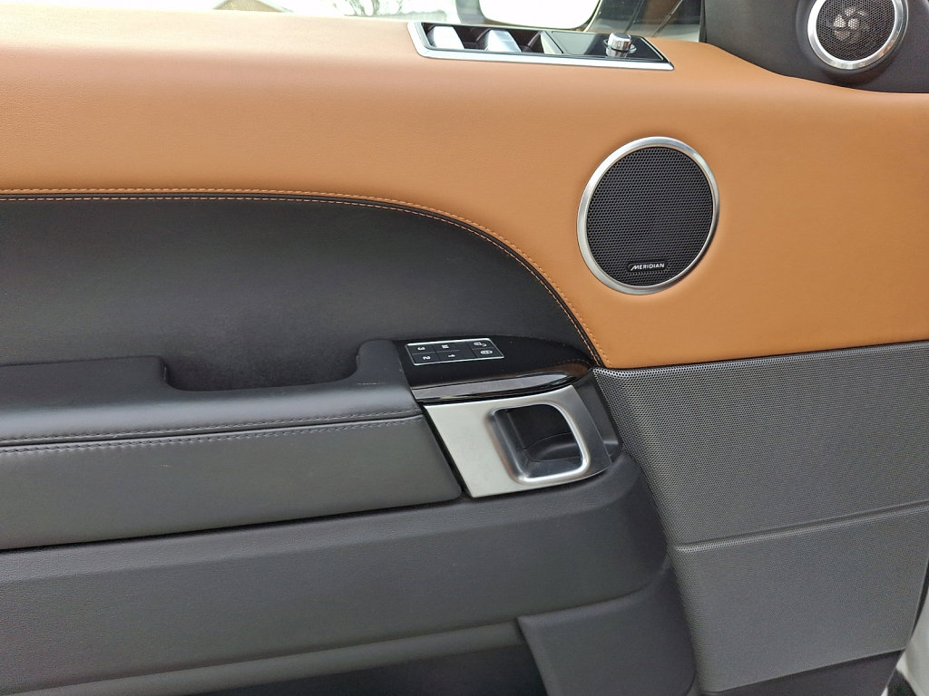 Used 2018 Land Rover Range Rover Sport Autobiography image 21