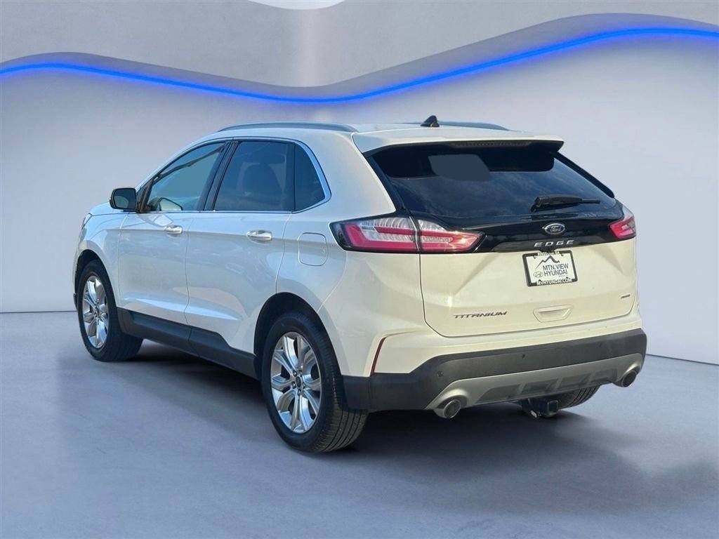 Used 2022 Ford Edge Titanium AWD/4WD image 3