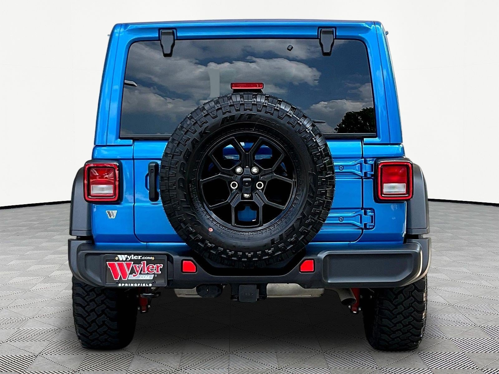 Used 2024 Jeep Wrangler Unlimited Sport AWD/4WD image 5