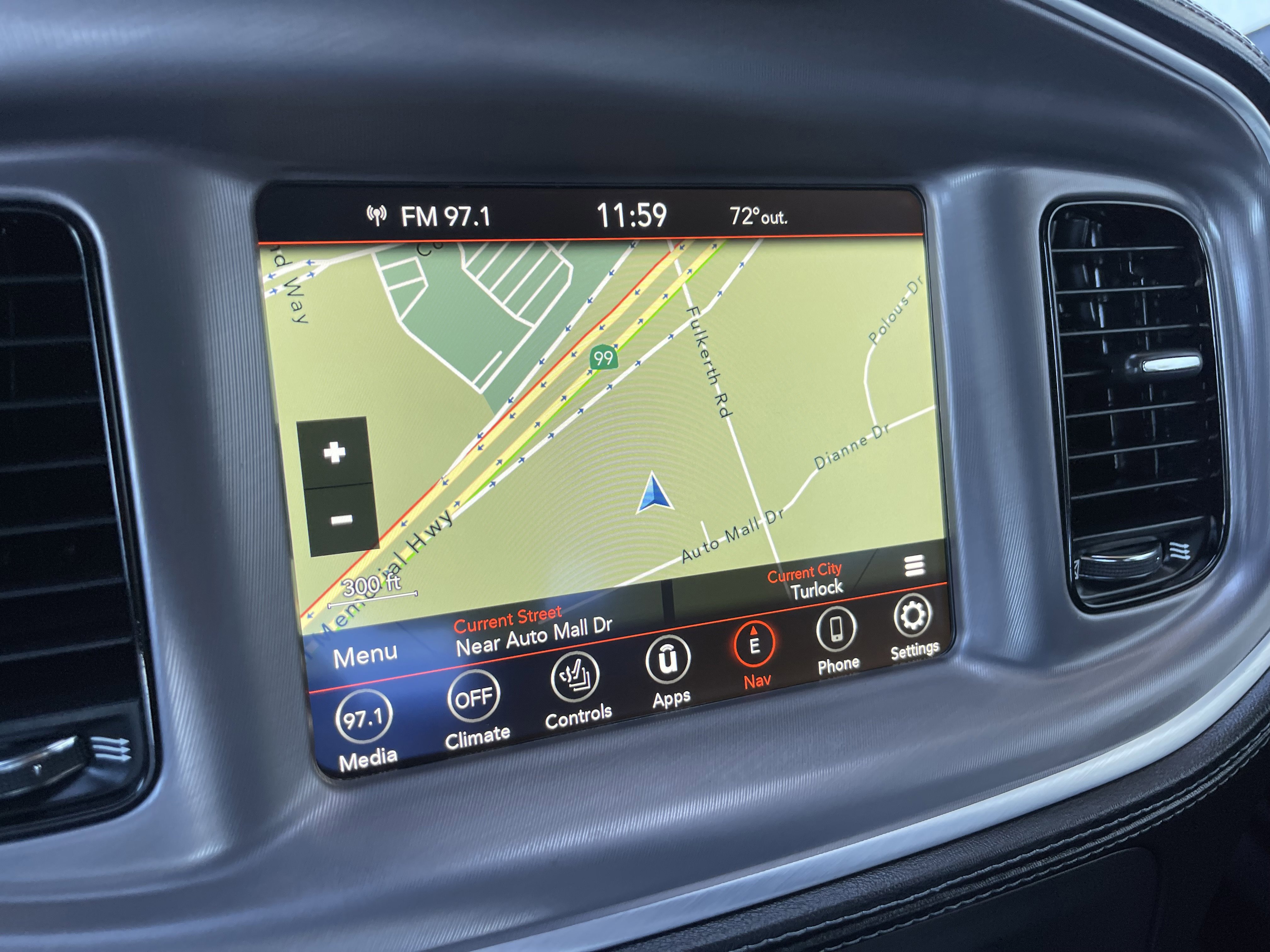 Used 2022 Dodge Charger R/T w/ Plus Group image 25