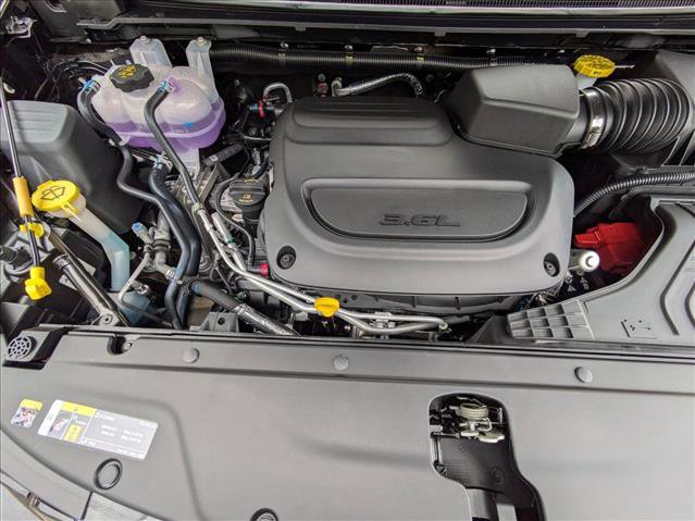 New 2026 Chrysler Pacifica Select image 18