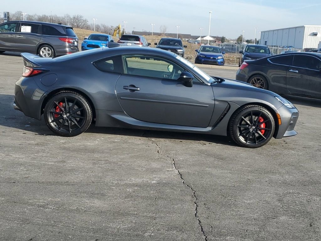 Used 2025 Toyota GR86 Premium image 8