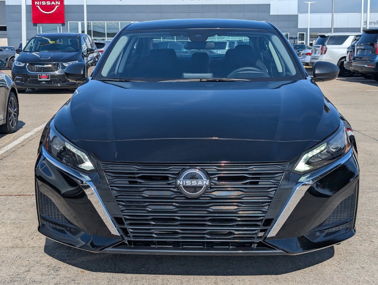 Used 2025 Nissan Altima 2.5 SV FWD image 6