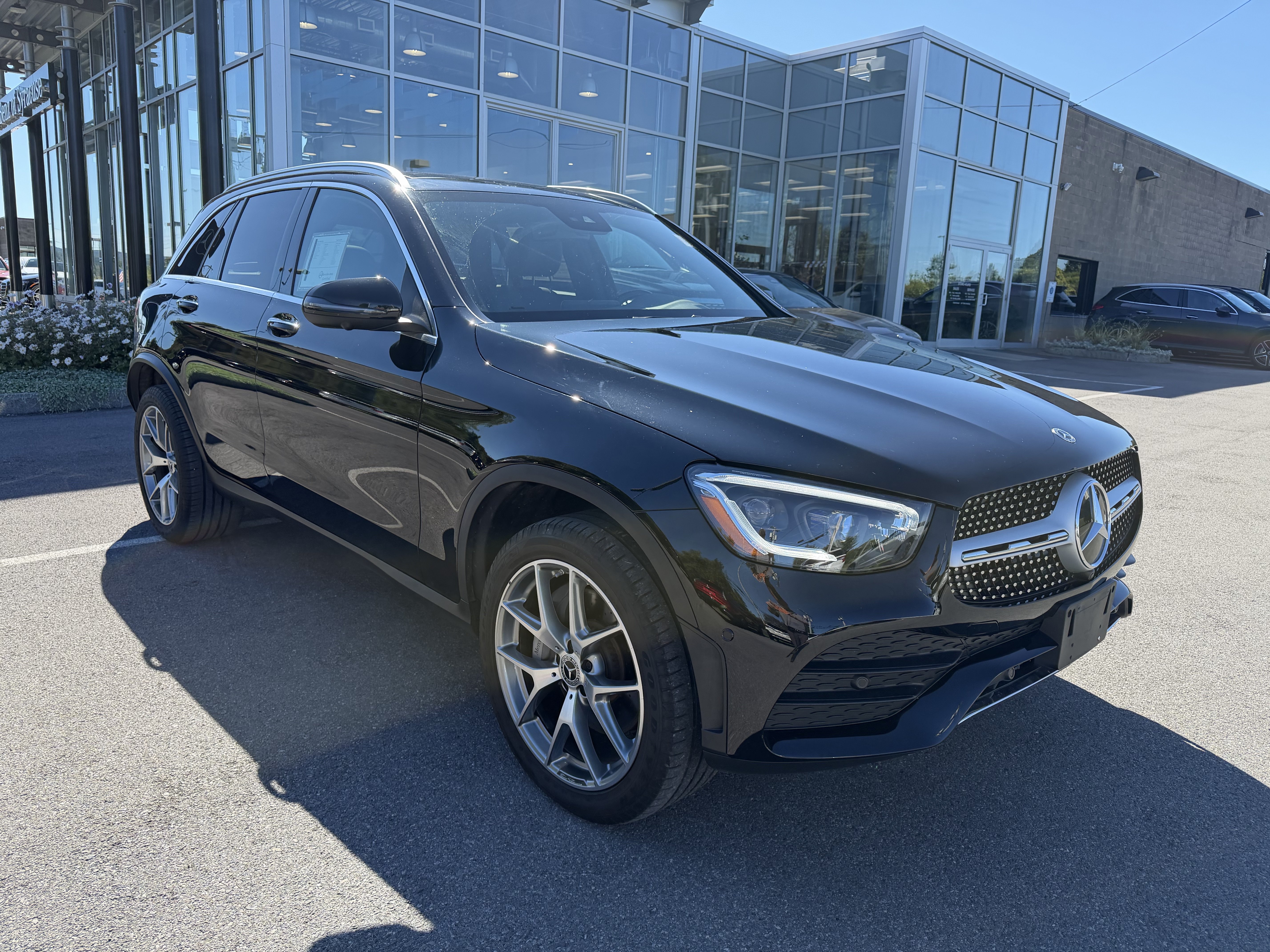 Certified 2022 Mercedes-Benz GLC 300 4MATIC image 2