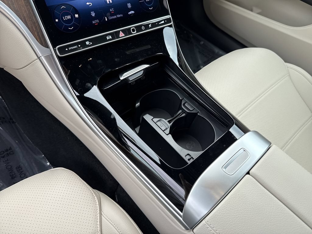 New 2025 Mercedes-Benz C 300 4MATIC Sedan image 22