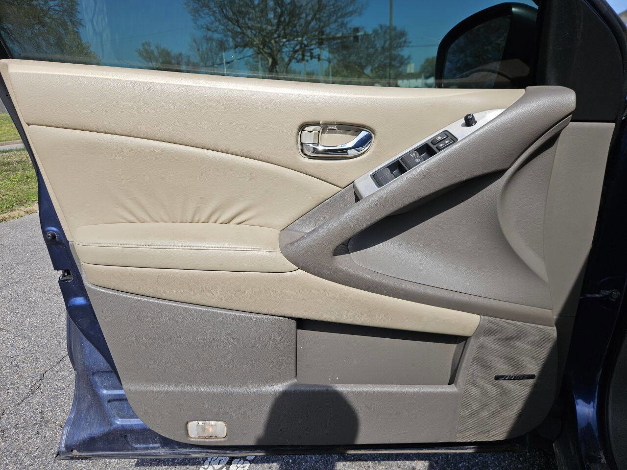 Used 2009 Nissan Murano SL w/ Leather Pkg image 12