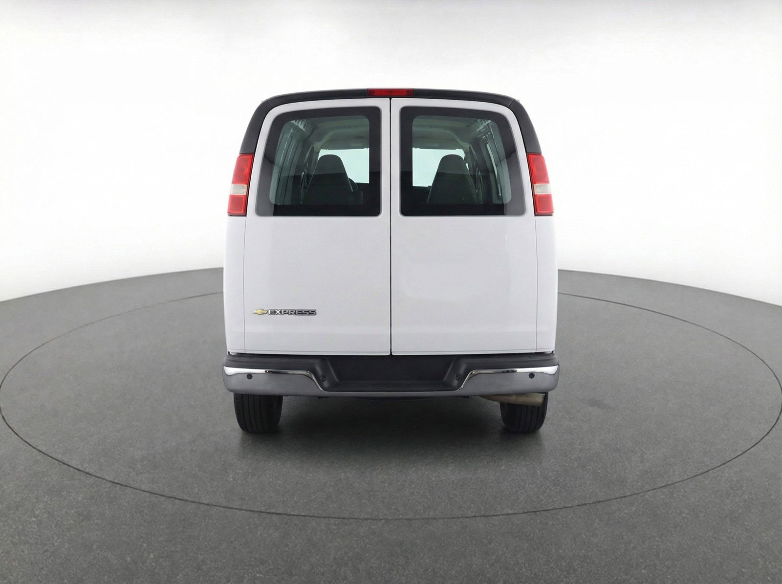 Used 2025 Chevrolet Express 3500 LT image 6