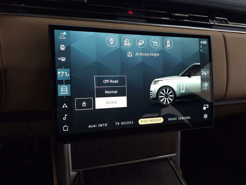 New 2026 Land Rover Range Rover Long Wheelbase SE AWD/4WD image 28