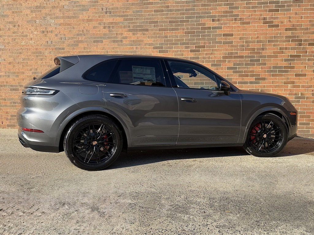 New 2026 Porsche Cayenne S image 7