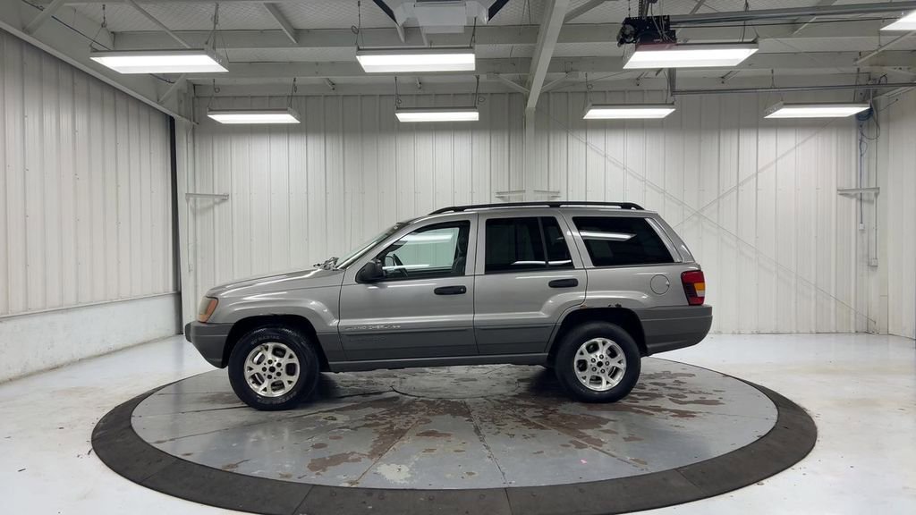 Used 2002 Jeep Grand Cherokee Sport image 5