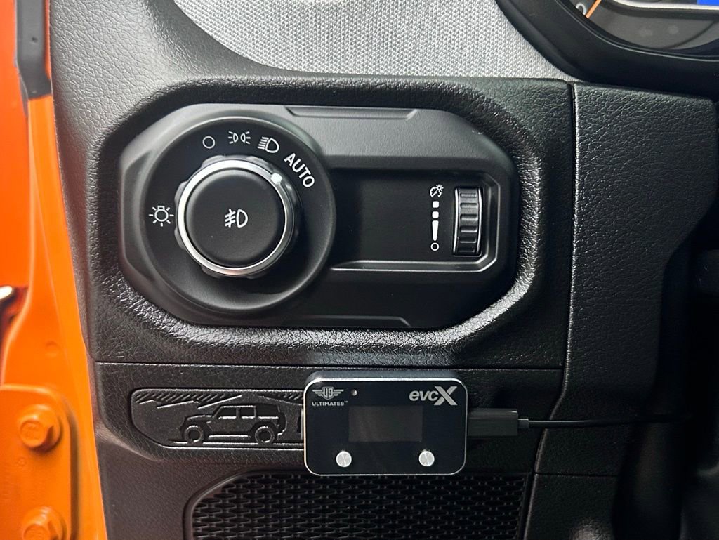 Certified 2025 Jeep Wrangler Willys image 25