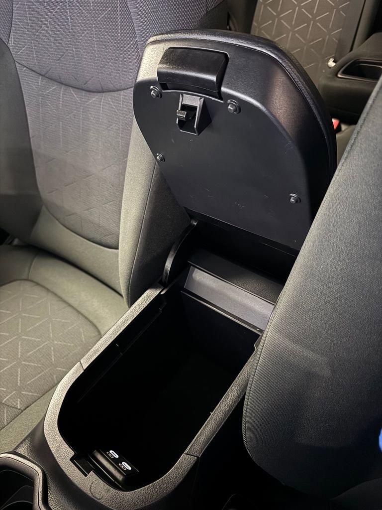 Used 2023 Toyota RAV4 XLE image 21